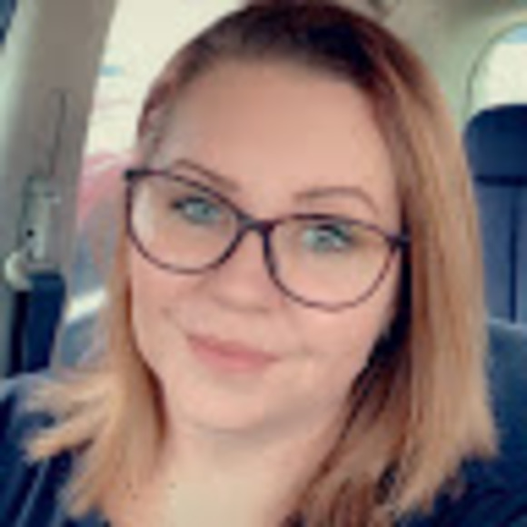 Meet your Posher, Amanda - Picture 1 of 1